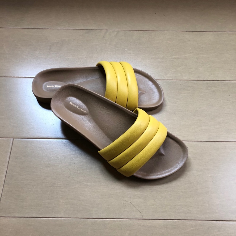 Beatrice Valenzuela Sandalia slides